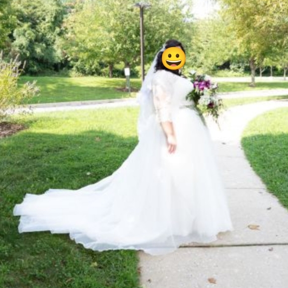 Ivory Plus Size Wedding Gown David's Bridal Size 22W - Picture 1 of 10